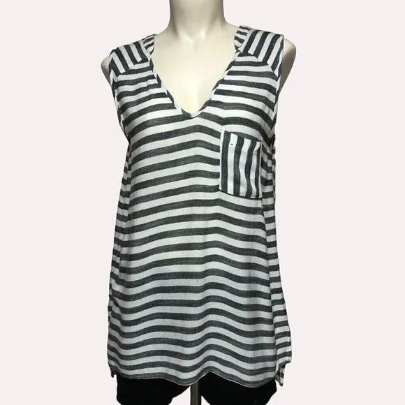 Anthropologie Pleione Grey & White Striped Lightweight Sleeveless Top Size Small - Picture 1 of 9